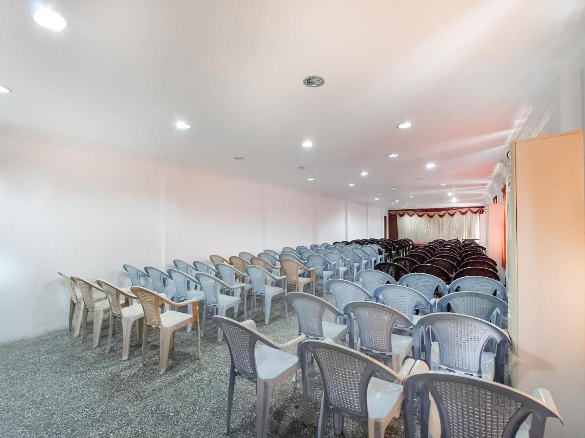 Spot On 43451 Hotel Sakunthala International ติรุนเนเวลี ภายนอก รูปภาพ